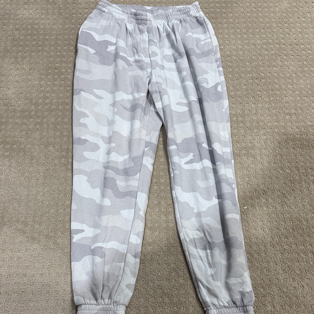 PINK Victoria's Secret Kids Gray Camo Joggers